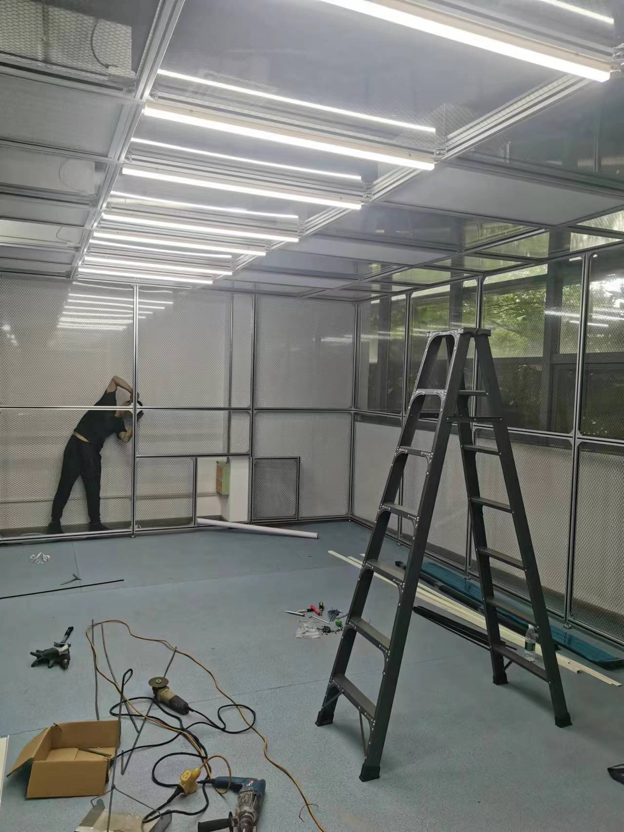 洁净棚电路安装