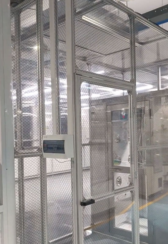 武汉TCL华星千级洁净棚完工交付 武汉TCL华星千级洁净棚完工交付